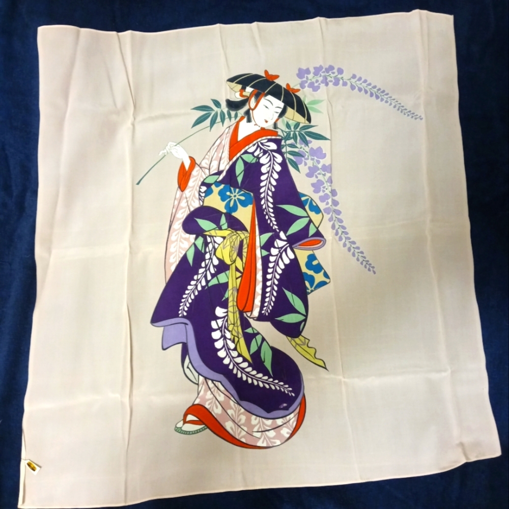 SILK ORIENTAL WOMAN  SCARF
